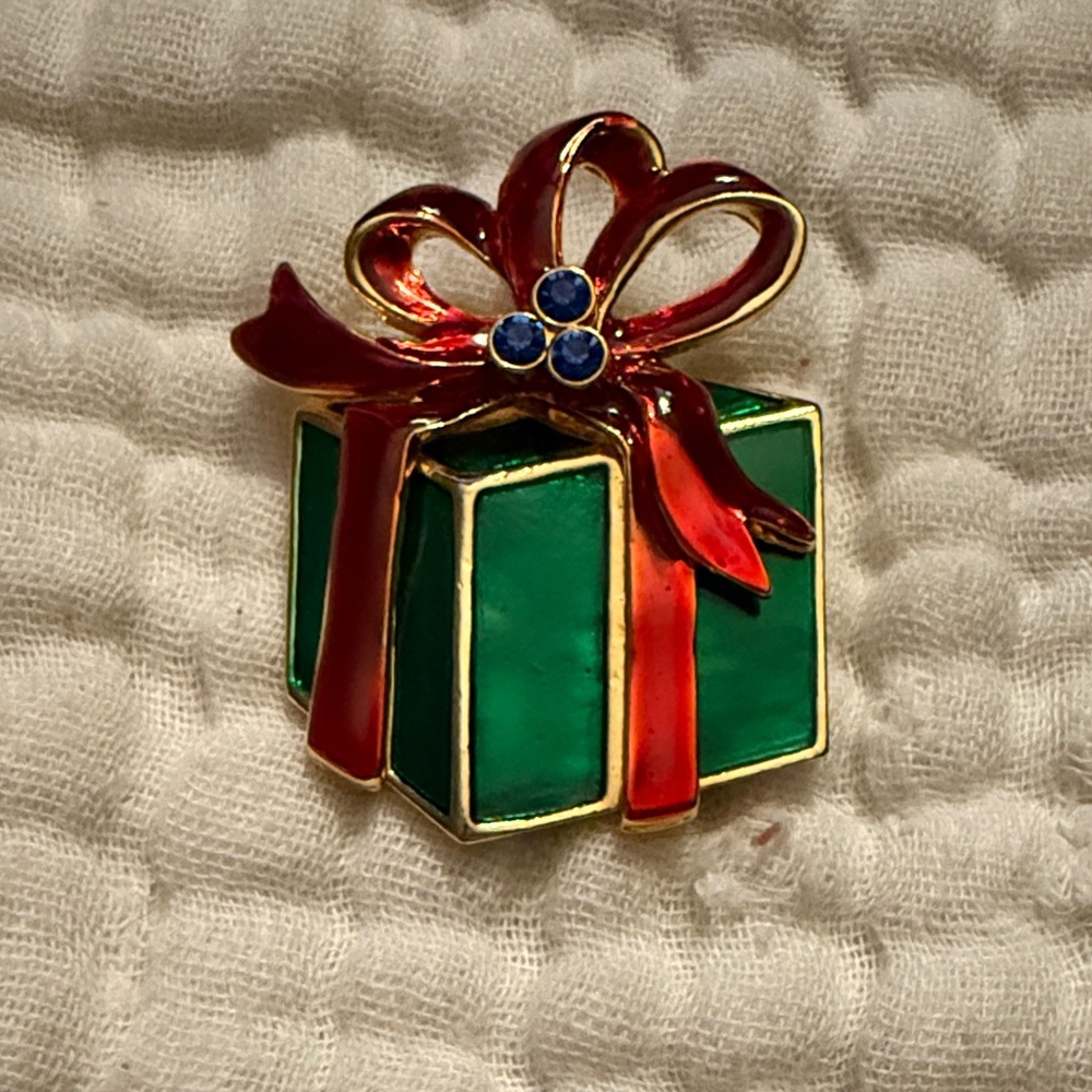 Festive Green and Red Gift Brooch